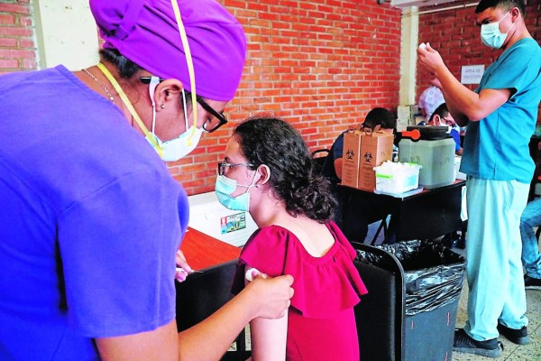 Más de 20 pacientes están hospitalizados en los triajes